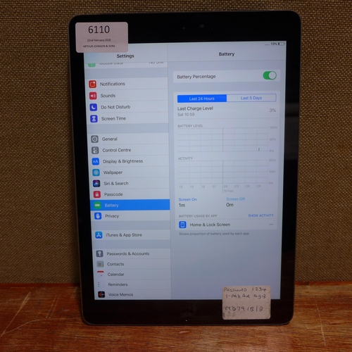 6110 - Apple Ipad Air 16gb (model: MD791B/B) (480-744)  *This lot is subject to VAT