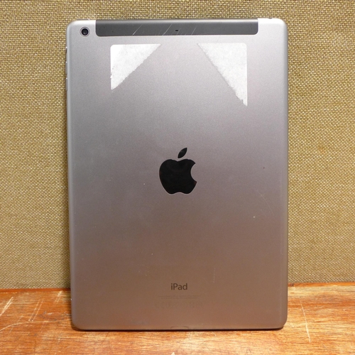 6111 - Apple Ipad Air 16gb (model: MD791B/B) (480-745)  *This lot is subject to VAT