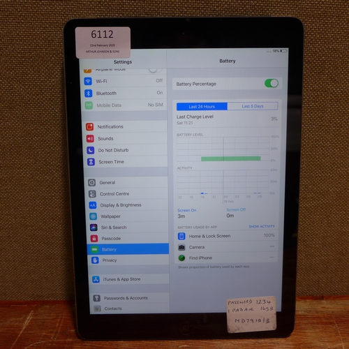 6112 - Apple Ipad Air 16gb (model: MD791B/B) (480-746)  *This lot is subject to VAT