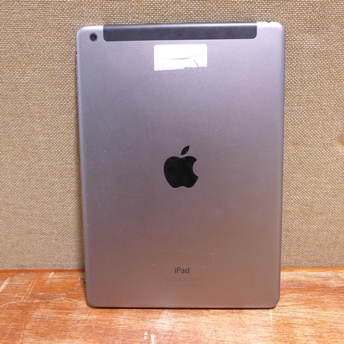 6126 - Apple Ipad Air 16gb (model: MD791B/B) (480-760)  * This lot is subject to VAT