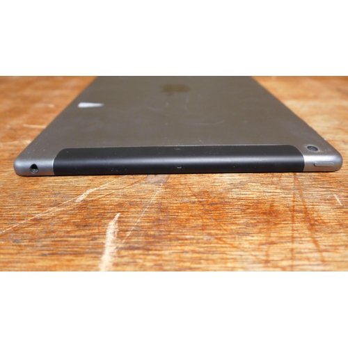 6129 - Apple Ipad Air 16gb (model: MD791B/B) (480-763)  *This lot is subject to VAT