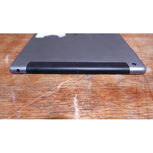 6130 - Apple Ipad Air 16gb (model: MD791B/B) (480-764)  *This lot is subject to VAT