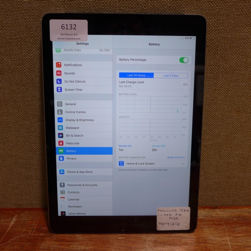 6132 - Apple Ipad Air 16gb (model: MD791B/B) (480-766)  *This lot is subject to VAT