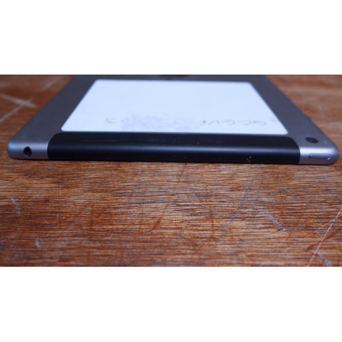 6136 - Apple Ipad Air 16gb (model: MD791B/B) (480-770)  *This lot is subject to VAT