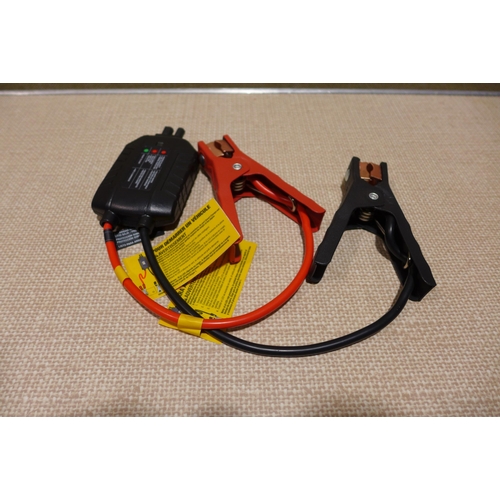 6166 - Cat cube jump starter (352-514) *This lot is subject to VAT