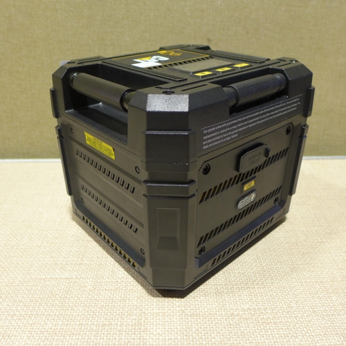 6167 - Cat cube jump starter  (352-393) *This lot is subject to VAT