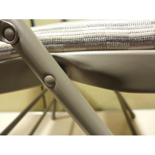 6224 - Fabric folding chair (352-445) *This lot is subject to VAT