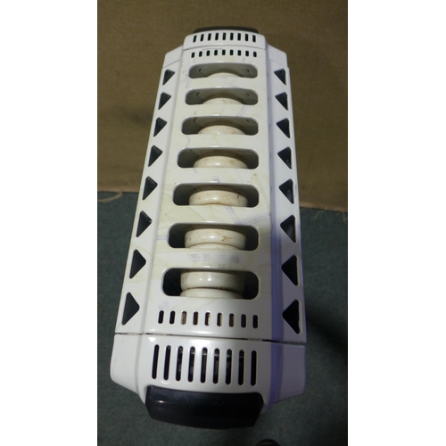 6242 - Delonghi dragon radiator, Original RRP £99.99 + VAT (352-505) *This lot is subject to VAT