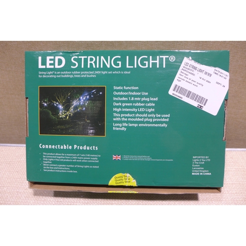 6368 - LED ice white string light    (352-115) *This lot is subject to VAT