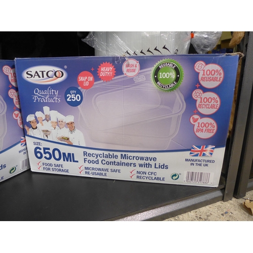 6370 - Quantity of Satco Plastic takeaway containers (352-122) *This lot is subject to VAT