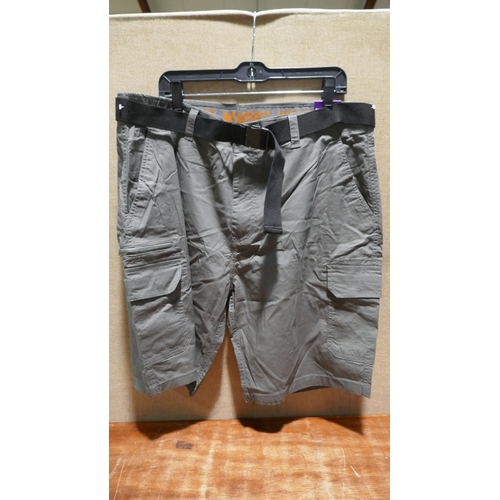 6328 - WearFirst mens cargo shorts x 10, various sizes, majority with tags *This lot is subject to VAT