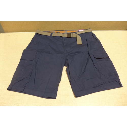 6352 - WearFirst mens cargo shorts x 10, various colours and sizes, majority with tags *This lot is subject... 