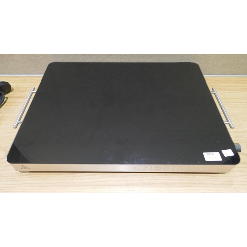 6250 - Chefman XL warming tray (352-374) *This lot is subject to VAT