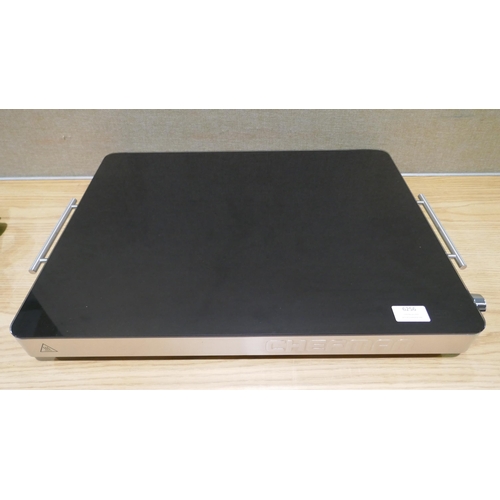 6256 - Chefman XL warming tray ( 352-813)  * This lot is subject to VAT