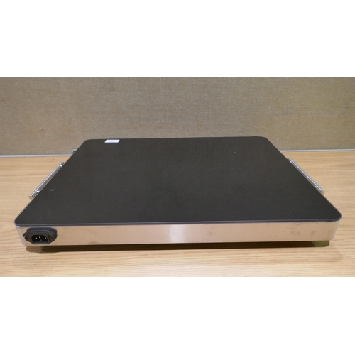 6257 - Chefman XL warming tray ( 352-814)  * This lot is subject to VAT