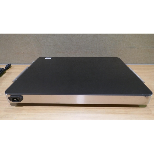 6258 - Chefman XL warming tray ( 352-815)  * This lot is subject to VAT