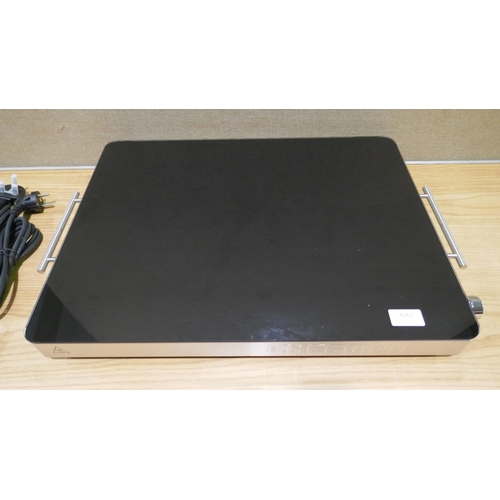 6261 - Chefman XL warming tray ( 352-818)  * This lot is subject to VAT