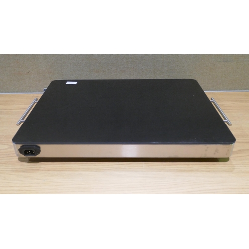 6262 - Chefman XL warming tray ( 352-819)  * This lot is subject to VAT