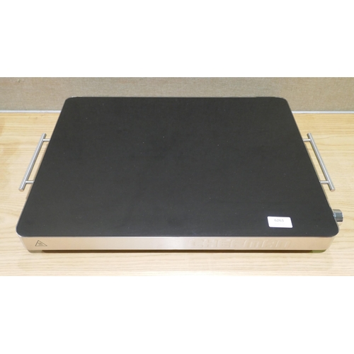 6263 - Chefman XL warming tray ( 352-820)  * This lot is subject to VAT