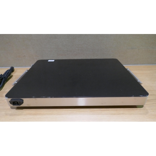 6263 - Chefman XL warming tray ( 352-820)  * This lot is subject to VAT