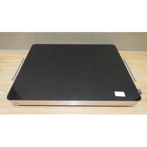 6267 - Chefman XL warming tray ( 352-824)  * This lot is subject to VAT