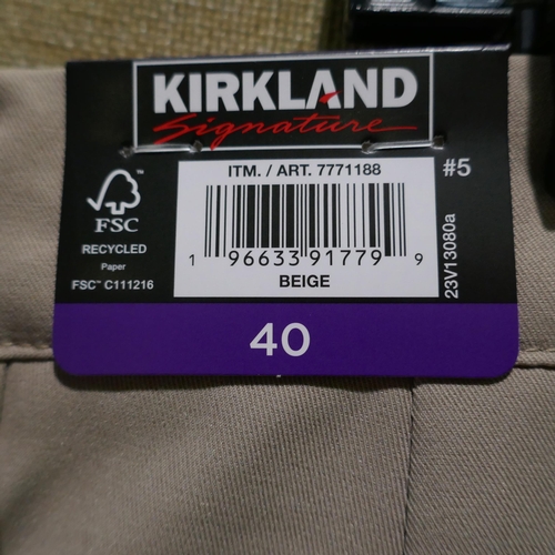 6294 - Chaps/Kirkland mens shorts x 10, various sizes and colours, majority with tags *This lot is subject ... 