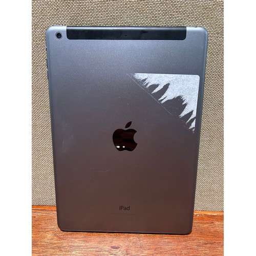 6131 - Apple Ipad Air 16gb (model: MD791B/B) (480-765)  *This lot is subject to VAT