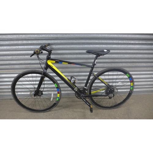 5109 - A '13' Implicita aluminium framed road bike with Tektro hydraulic disc brakes and a Shimano Altus ge... 