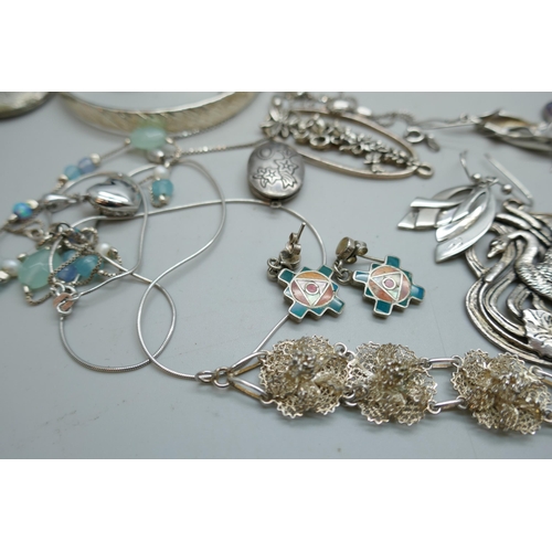 7198 - A collection of silver, white metal and plated jewellery including a Pandora ring and two Maureen An... 