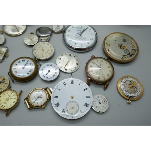 7225 - Three travel clocks and assorted watch parts