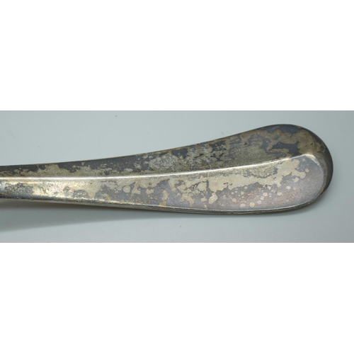 7311 - A large heavy silver ladle, Atkin Brothers, Sheffield 1931, 263g, 31cm