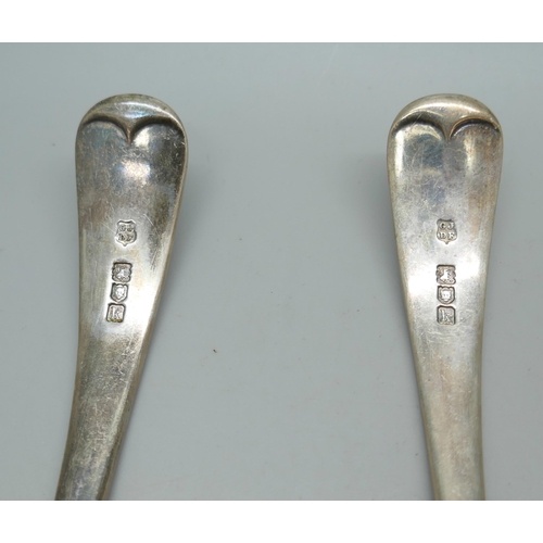 7318 - A pair of silver ladles, Josiah Williams & Co, London 1905, 162g