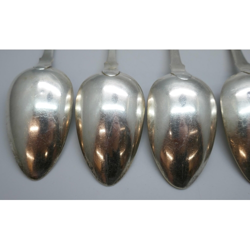 7320 - A set of six Irish silver serving spoons with engraved crest, Samuel Neville, Dublin 1810, 433g