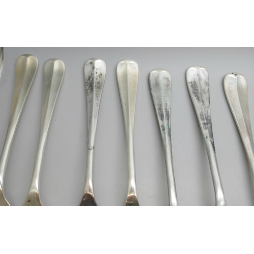 7330 - A set of twenty-four silver fish knives and forks, 12 + 12, Birmingham 1932, 1250g