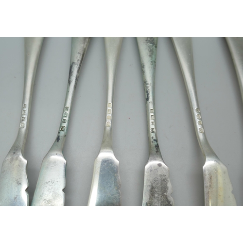 7330 - A set of twenty-four silver fish knives and forks, 12 + 12, Birmingham 1932, 1250g