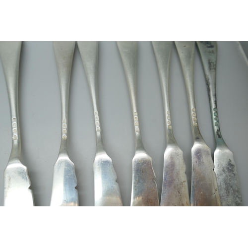 7330 - A set of twenty-four silver fish knives and forks, 12 + 12, Birmingham 1932, 1250g