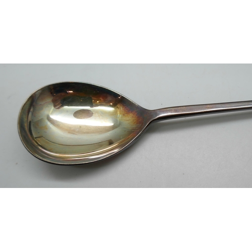 7340 - A silver spoon, London 1971, 31g, cased