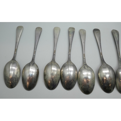 7344 - A set of twelve silver spoons, Birmingham 1933, 310g