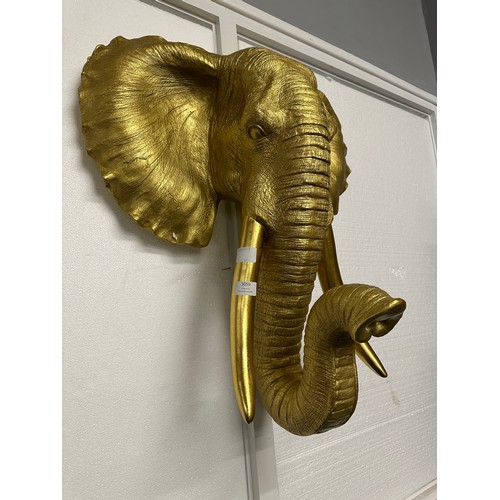 3059 - A large gold effect bust of an elephant