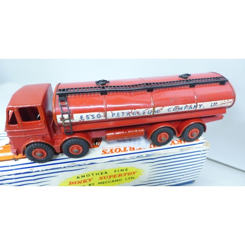 2037 - A Dinky Supertoys 943 Esso Tanker, boxed