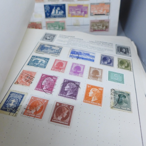 2068 - A large collection of stamps in albums and loose, also De Reszke Art treasures cigarette cards