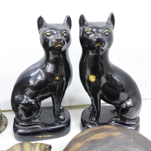 2085 - A pair of Victorian cat figures in black, a Rye pottery model cat and three others, (two a/f)