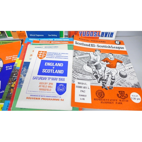 2087 - Football memorabilia; Scotland football match programmes 1950 onwards, full internationals, school i... 