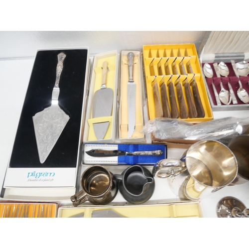 2277 - A collection of silver plated items including spoons, knives with a few copper/pewter items **PLEASE... 