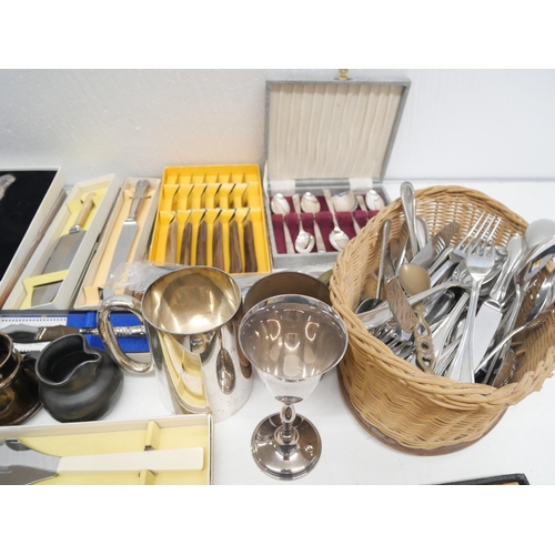 2277 - A collection of silver plated items including spoons, knives with a few copper/pewter items **PLEASE... 