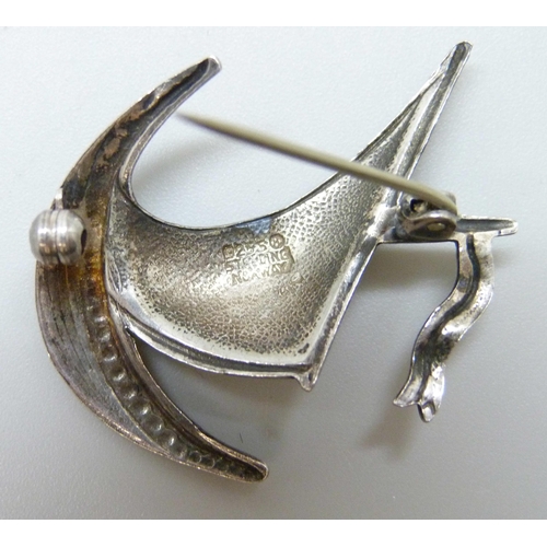 7107 - A Scandinavian silver brooch in the form of a viking ship by Norwegian designed Ivar T. Holth, 3.9g,... 