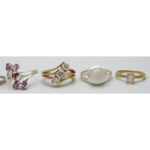 7108 - Eight silver gem set rings, 24g