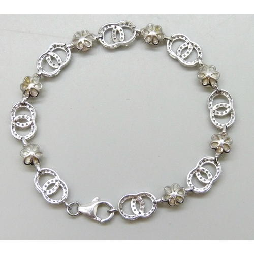 7118 - A silver, pearl and stone set bracelet, 12.8g, 20cm