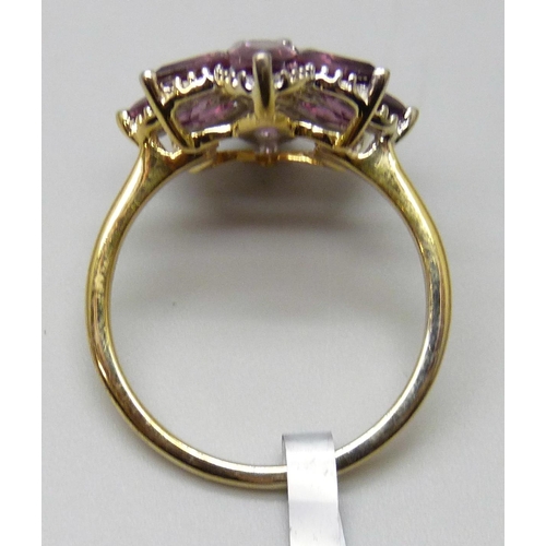 7143 - A Gemporia silver gilt umbalite cluster ring, S