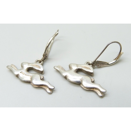 7156 - A pair of hallmarked silver hare earrings, 4.8g, 2.5cm drop